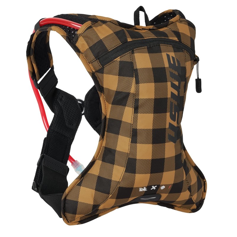 USWE Outlander XC Hydration Pack, Running, Hiking Hydration Backpack with