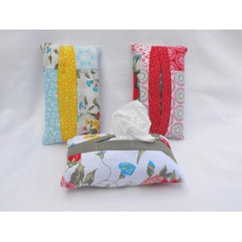 TRAVEL MINI TISSUE HOLDERS - 3 FROM VARIOUS PIONEER FABRICS - SWEET ROSE PATCHWORK/SWEET ROSE FLORAL/VINTAGE FLORAL PATCHWORK - TISSUES INCLUDED!