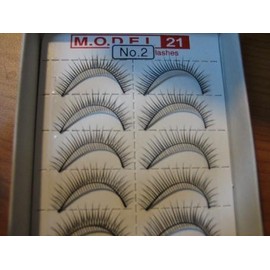 Model 21 False Eyelashes No. 2, 10 Pairs