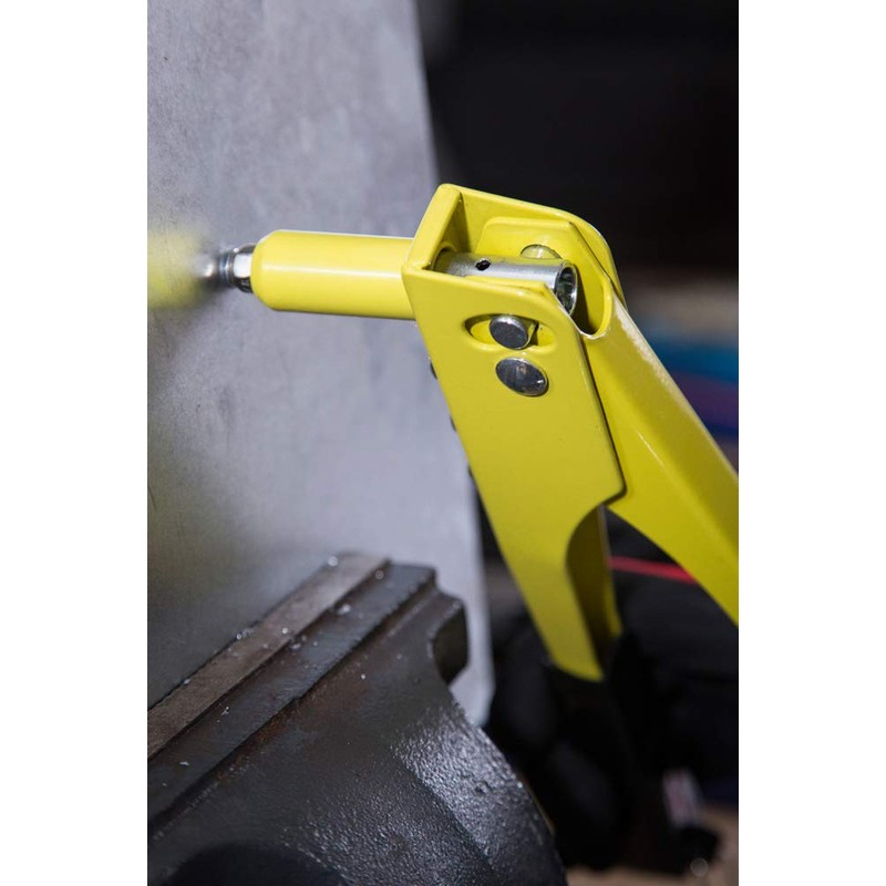 Blue Spot 09101 Hand Rivet Gun with 60 Rivets