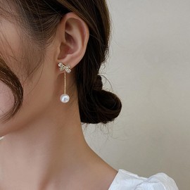 YienDoo Boho Pearl Tassel Drop Earrings Vintage Gold Butterfly Bow Studs Earrings Statement Pearl Ball Drop Dangle Earrings Wedding Prom Bridesmaid Pearl Earrings Jewelry for Women