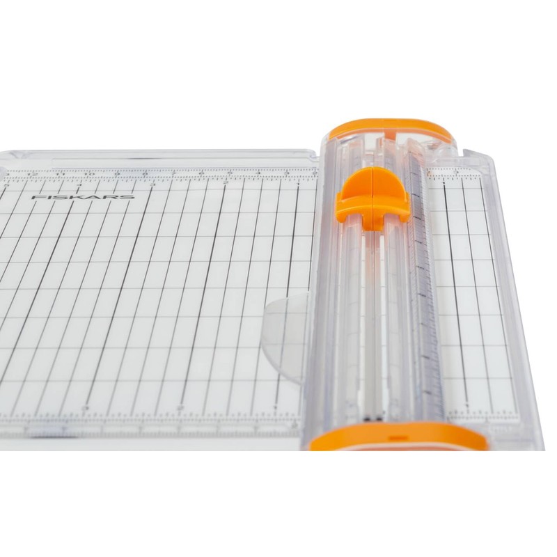 Fiskars SureCut 1077798 Portable Paper Trimmer A5 Portrait A4 Landscape