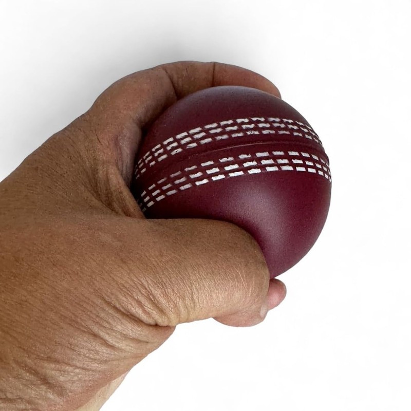 CRICKET-GIFTS Large 7cm Cricket Ball Squeezy Stress Ball