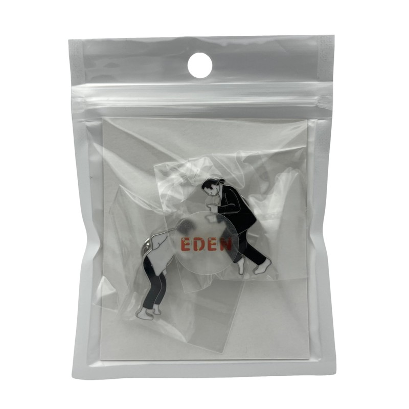 EDEN Fashionable Pulp Fiction Mia & Vincent Dancing Pin Badge