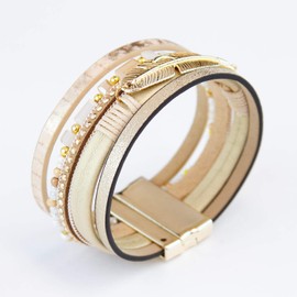 Luxfancy Pulsera de Cuero para Mujer Varios Colores. Diseño Moderno multicapa con cierre magnético de aleación, estilo bohemio. Accesorio ideal para cualquier ocasión, regalo Perfecto de navidad, cumpleaños o cualquier celebración (Beige)