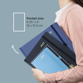 POPRUN 2025 Pocket Calendar, Small, Hard Cover, Approx. A6 (16 x 10.5 cm), Small 2025 Calendar (Jan. 2025 - Dec. 2025), Weekly Planner, 1 Week to 2 Pages, with Inner Pocket, Midnight Green