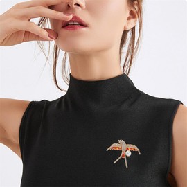Rhinestone Swallow Bird Brooch Pin for Women Unisex Gold-Toned Fashion Crystals Enamel Shell Pearl Brooches Lapel Pins Elegant Animal Dress Accessories Spring Holiday Jewelry Gift (Red)