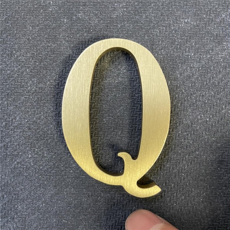 1.77 Inch Height Self Adhesive Solid Brass English Letters 4.5CM