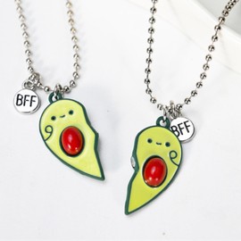 CVDYWDJIE 1 Pair Avocado Love Necklaces, Friendship Necklaces for Girls, BFF Necklaces, Spliced Magnetic Chains, Matching Gifts for Girlfriends and Best Friends, Zinc
