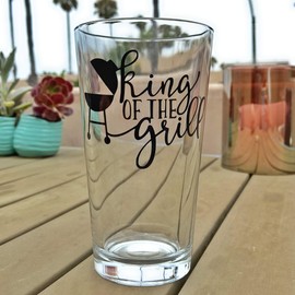 King of the Grill - Craft Beer & BBQ Lover - 16oz Pint Glass - Gift for Dad, Stepdad, Step Dad, Husband, Uncle