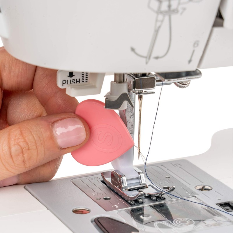 SINGER 07340 Decorative Plastic Needle Threaders, 3-Count