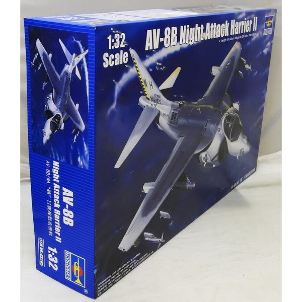Trumpeter 1/32 AV8B Harrier II Night Attack Aircraft Model Kit