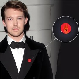 GDXGHJUCeasefire pin Pray For Peace Round Button Badge Pin Medal Pins Brooch Party Supplies Unique Stop War Enamel Pin To Your Daily Stylish Look Durable & Versatile Peace Awareness