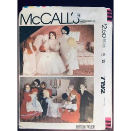 McCall's VTG MCCALL'S 7192 DOLLHOUSE DOLLS & CLOTHES  Mom Dad Kids Grandparent Uncut FF