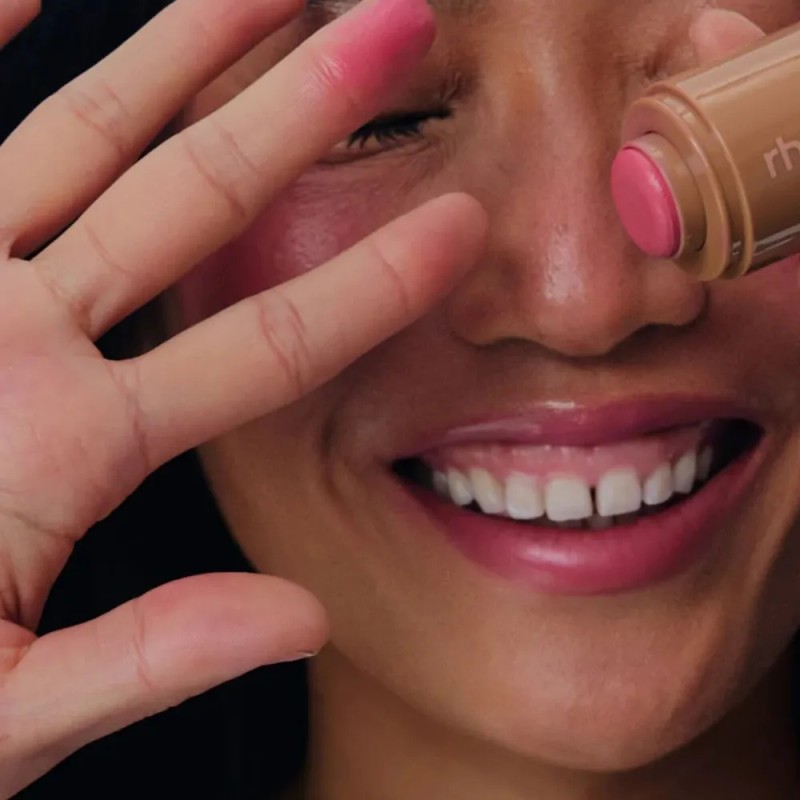 Rhode Pocket Blush Juice Box + Delineador Labial Tono Press