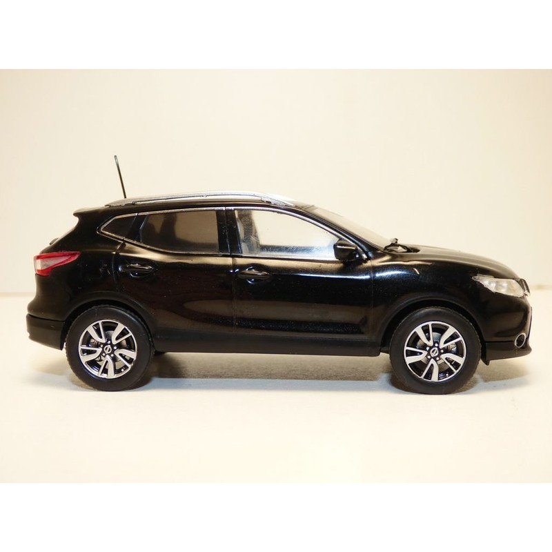 Triple9 Nissan Qashqai 2014 Black Model Car 1:43