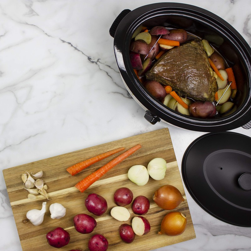 Nesco 6 Qt. Porcelain Roaster Oven, White, 4816-14