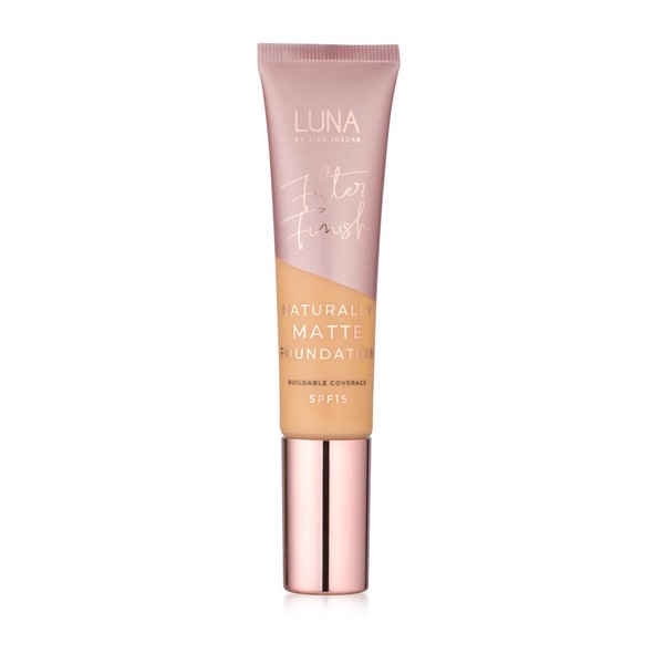 LUNA Matte Foundation in MEDIUM Shade - Contains Vitamin E