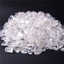 Natural Stone 500 pcs White Crystal No Hole Undrilled Irregular Chip Gemstone Beads Rock Gravel Crystal Tumble Stone Minerals gravel specimen stone Energy Decorative Stone Fish Tank stone