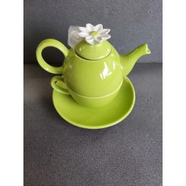 Andrea By Sadek 3 Piece Teapot Set with Strainer