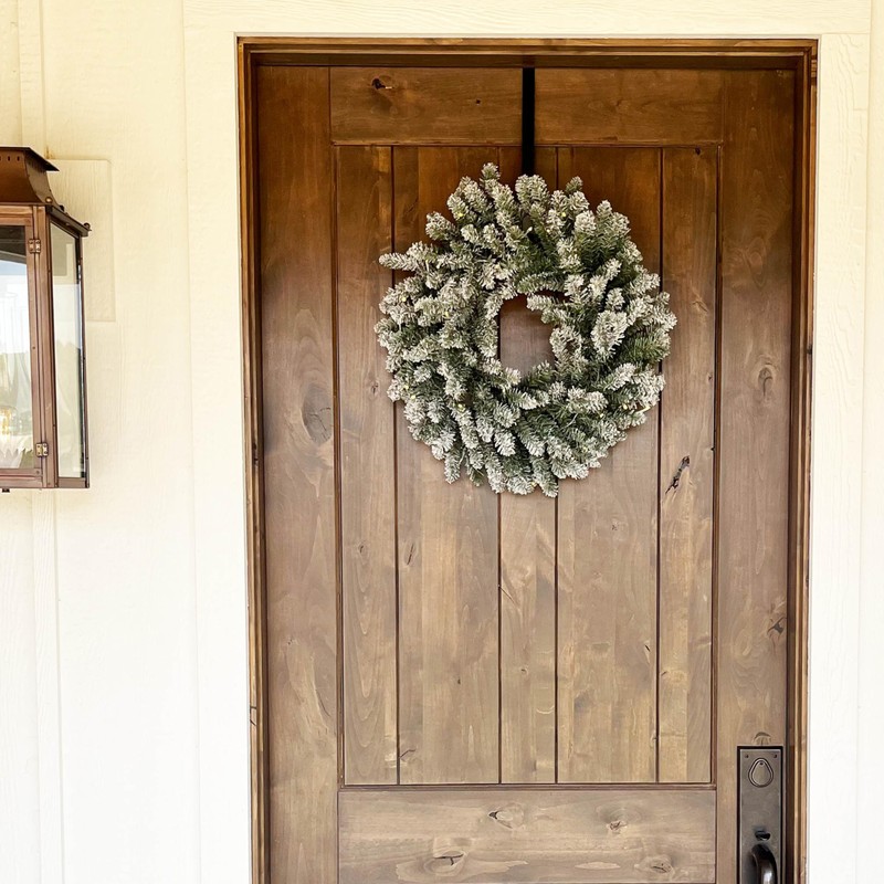 Papyrus 24" Pre-Lit Frosted Blue Spruce Artificial Wreath, Warm White