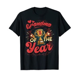 Vintage Retro Grandma Of The Year Award Trophy Heart T-Shirt