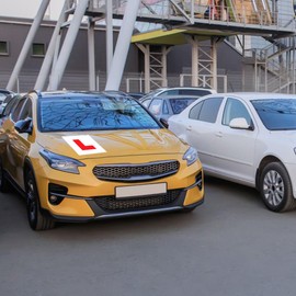 Magnetic L Plates for Learner Drivers - Set of 2 - Durable & Reflective Provisional Driving Test Signs - Twin Pack