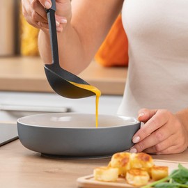 Fackelmann Statement Ladle - Perfect for Soups, Sauces & Stews, Heat Resistant up to 180°C, Dishwasher Safe, 28.5 cm, Black, Designed in Germany