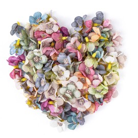 Framendino, 50 Pack Faux Flower Heads Mini Artificial Silk Flowers Heads Daisy Small Flower Heads Multicolor for Wedding Home Garland Wreath DIY Crafts Accessory Decor