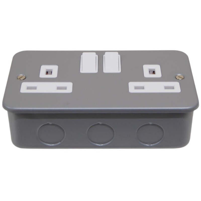 Metal Clad Double Pole Socket 2 Gang 13A Switched with