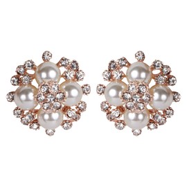 ASHI'S Collection rounded stud ear-ring with exquisite crystal and pearl.