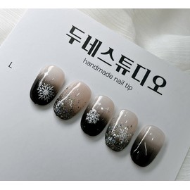 [❄]I am the star of the year-end party Handmade nail tips✨ - Short Almond / [❄]연말파티 주인공은 나야 수제네일팁✨ - 숏아몬드