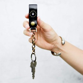 The 582 582 582 Leather Belt Loop, Brass, Oval Chain, Key Chain, Brass, Key Ring, Key Hook, Men's, Women's, Curvy Leather, Genuine Leather, Black