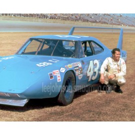 1970 Richard Petty Plymouth Superbird at Daytona Pose#4 - 8x10 photo
