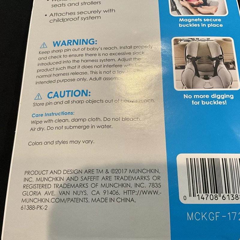 SAFEFIT® CAR SEAT BUCKLE MAGNETS - HOLDS BUCKLE, PREVENTS TWISTED