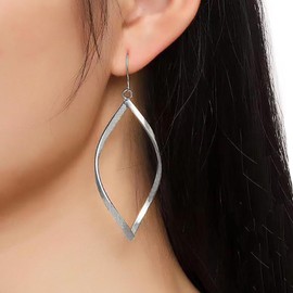 Yheakne Boho Rhombus Drop Earrings Silver Swirl Wire Earring Vintage Geometric Hoop Hook Earrings Large Geometric Twisted Wire Earrings Jewelry for Women and Girls