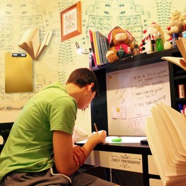 Aluminum Metal Clipboard Stainless Hangable Pen Holder Low-Profile Clip Board Size A4 9" x 12.6" with Sticky Note for School Office Business Medical Professionals Workshop Factory (Gold, Aluminum-A4)