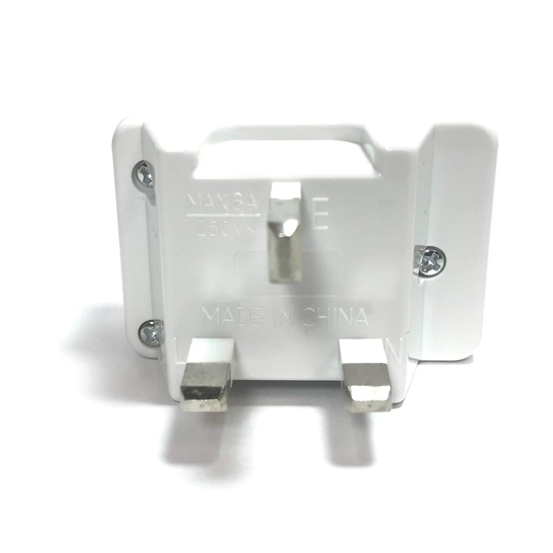 Norstar Universal Plug Adapter with Power Switch for UK Outlets,