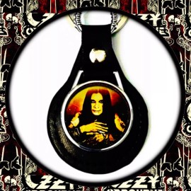 OZZY OSBOURNE MR CRAZY TRAIN TWO LEATHER KEYCHAINS + 2 PIN 80’S ROCK MEMO.🤘