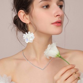 KaFu Flower Earrings for Women Acrylic Long Tiered Large Flower Dangle Drop Earrings Boho Resin Floral Beaded Tassel Statement Earrings Summer Jewelry Gift (Beaded white)