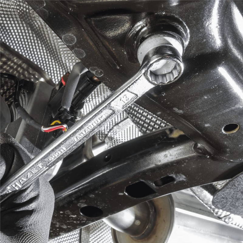 HAZET(ハゼット)コンビネーションスパナ 600N-29 クロームメッキ|コンビネーションスパナヘッド角度15°|出力:外径二重六角、フラット幅:29mm、シャフト:頑丈なHAZETダブルTプロフィール