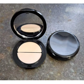 Benefit Lot Of 2 Benefit Watt's Up  & Boi-ing #01 Highlighter & Concealer NWOB!