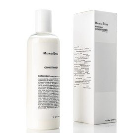 MATIN et ÉTOILE Botanic Conditioner with Dispenser, 10.1 fl oz (300 ml)