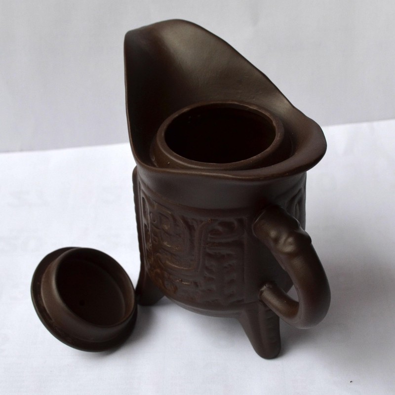 Teapot Chinese Yixing Purple Clay Pot Gongfu cha Traditional Tripod