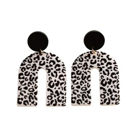 Leopard Dangle Earrings Acrylic Horseshoe Earrings Acrylic Arch Earrings Resin Horseshoe Dangle Earrings for Women Boho Acetic Acid U Shape Dangle Earrings(black)