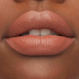 Labial MAC Macximal Silky Matte 12 Horas  Tono Warm Teddy  Cobertura Total Mate Sedoso  Enriquecido Con Mantecas                                      