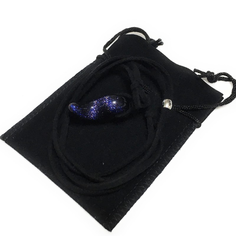 [NeoVenus] Natural Stone Magatama Necklace Blue Gold Stone (1 Piece),