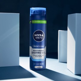 NIVEA Men Protect & Care Moisturising Shaving Gel (200ml), Protective Shaving Gel with Moisturiser, Men's Shave Gel Enriched with Aloe Vera & Pro-Vitamin B5