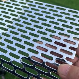 FengYoo 15.7"x7.8" Perforated Metal Sheets 19Gauge Expanded Metal Mesh Opening Oblong Holes 0.2x0.8inch (About 5x20mm) Perforated 304 Stainless Steel Mesh Screen Panel Decorative Panel Decorati Plate