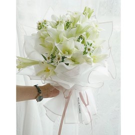 20 Pcs White border Flower Wrapping Paper,Waterproof Valentine's Day Bouquet Wrapping Paper 23x23Inch Used for DIY Crafts, Gift Packaging, Flower Shop Bouquet Packaging